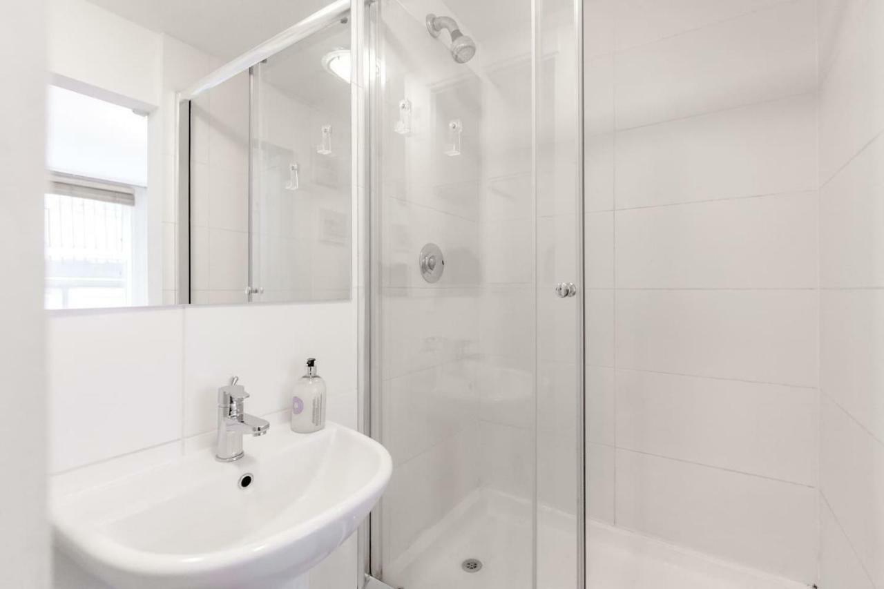 3 Bedroom Garden Flat - Central Location Лондон Экстерьер фото